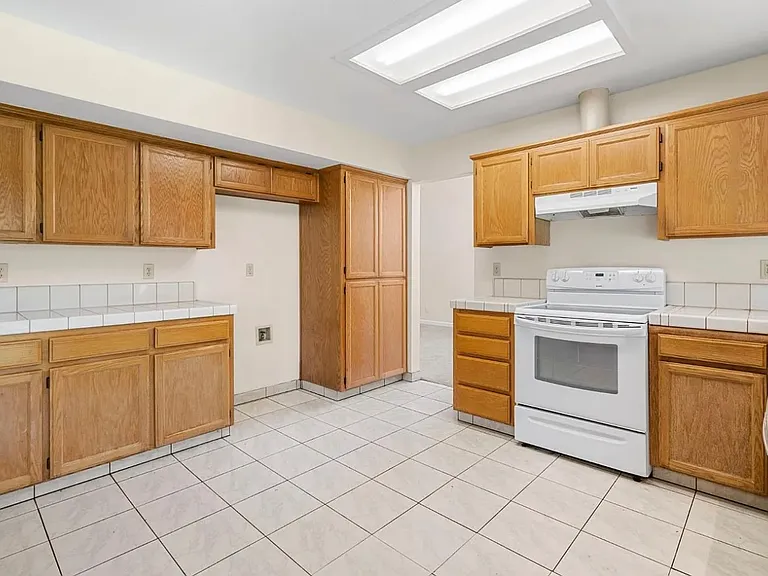 4332 Bardini Way — Photo 8