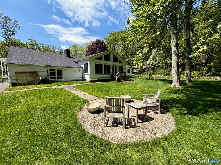 511 Roxbury Rd — Photo 18