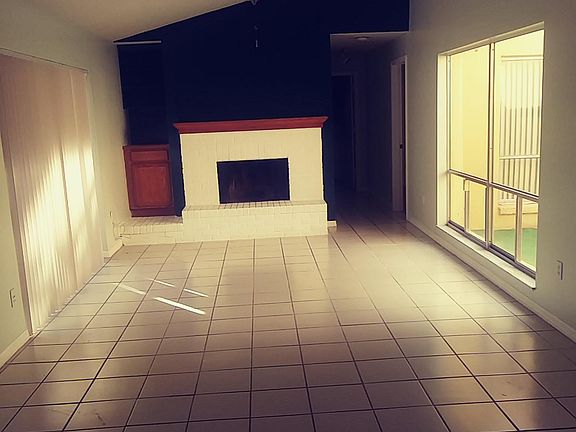4th image of 4922 Haiti Cir #4922
