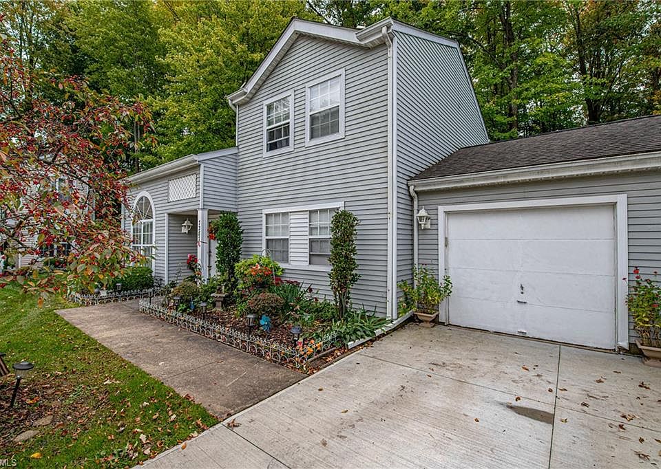 1st image of 7287 Chatham Ct #15