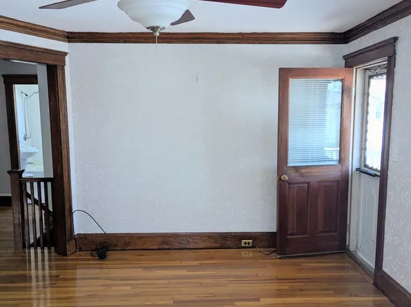 6 Violante St Floor 2, Mattapan, MA 02126