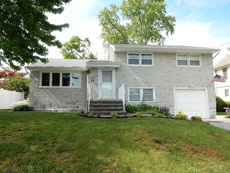2nd image of 350 Beech Ave