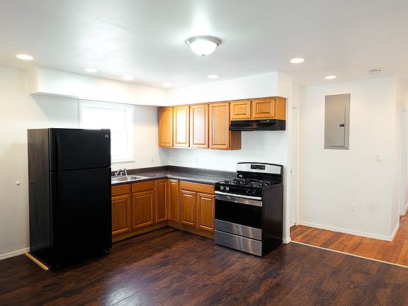 2nd image of 168 Brookdale Ave Floor 1