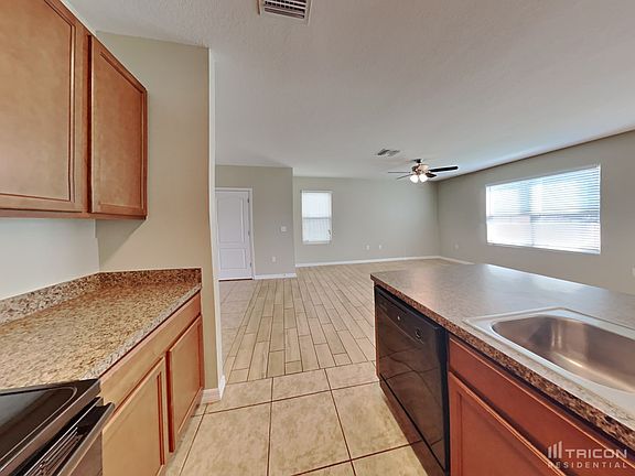 5th image of 10418 Whispering Hammock Dr