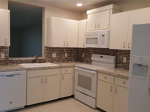 5th image of 312 Timberlake Dr #312