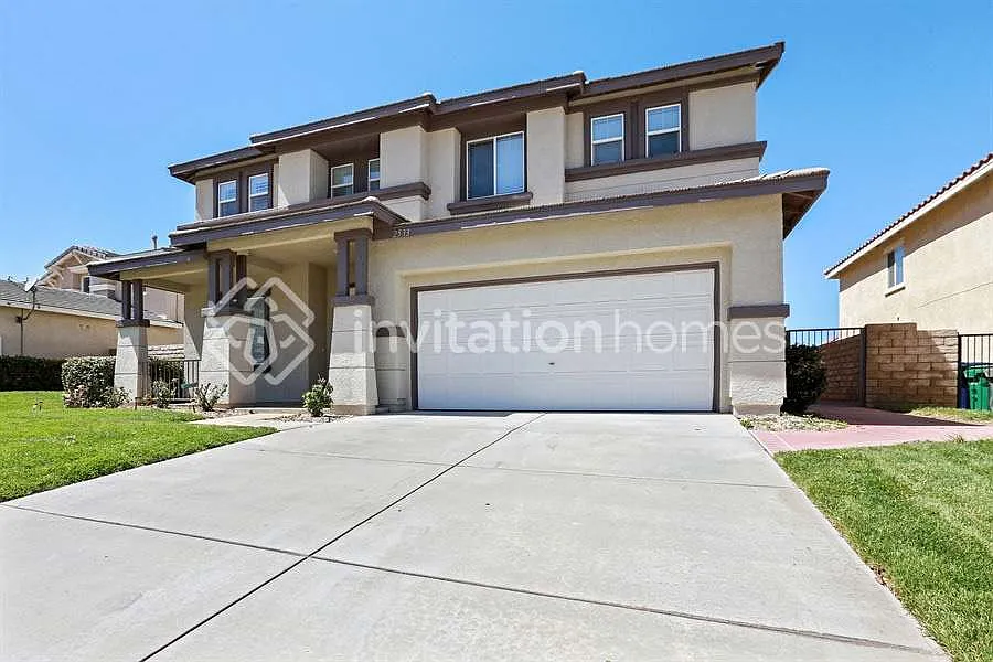 2533 Carolyn Dr Palmdale, CA 93551 — Photo 1