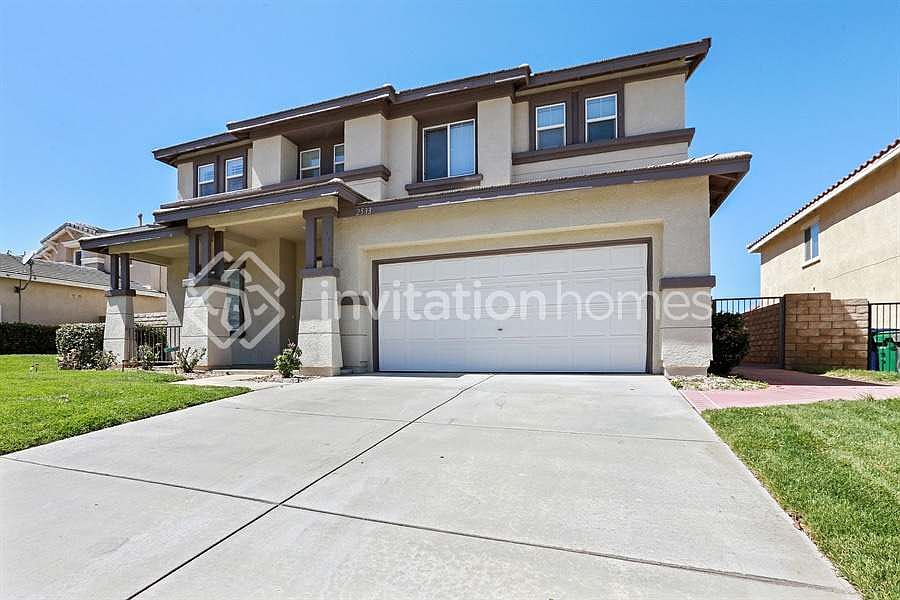 1st image of 2533 Carolyn Dr