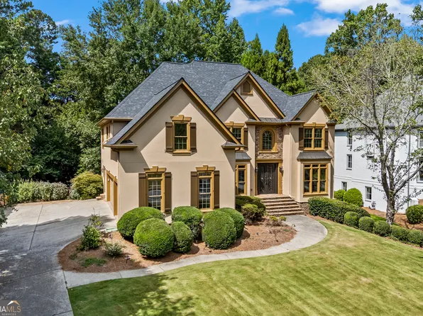 5545 Stoneleigh Dr, Suwanee, GA 30024