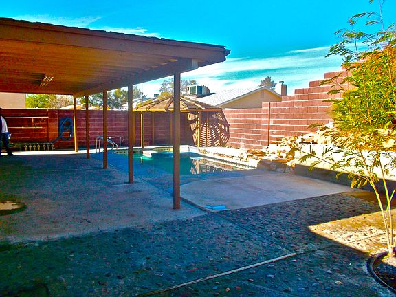 3rd image of 6928 Cherry Grove Ave