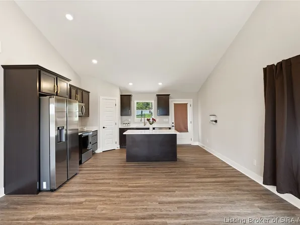 8008 Hudson Lane, Georgetown, IN 47122