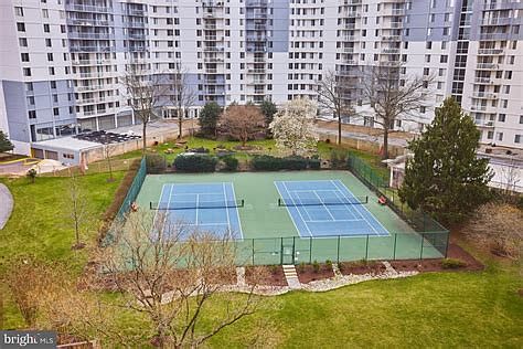 3rd image of 6800 Fleetwood Rd APT 408