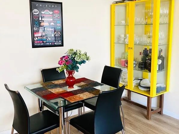 225 Saint Pauls Avenue image 2 of 13