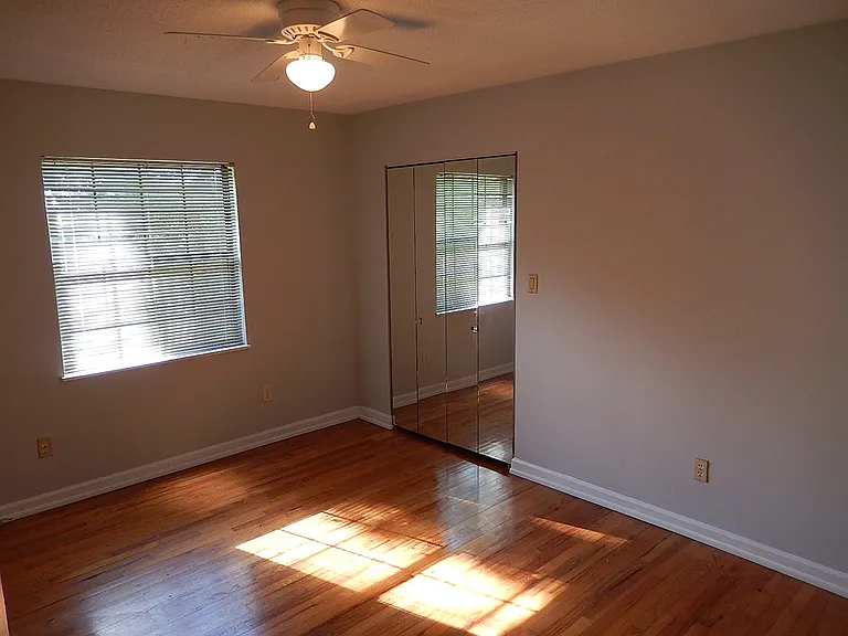 1903 Skyland Dr — Photo 19
