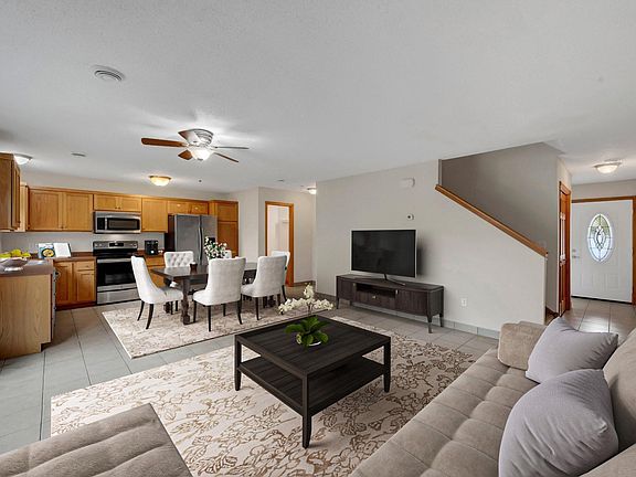 3rd image of 7618 Fox Creek Ct