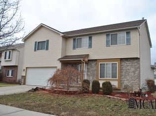 292 Dundee Ridge Dr, Dundee, MI 48131