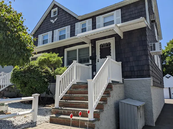 37 14th St, Locust Valley, NY 11560