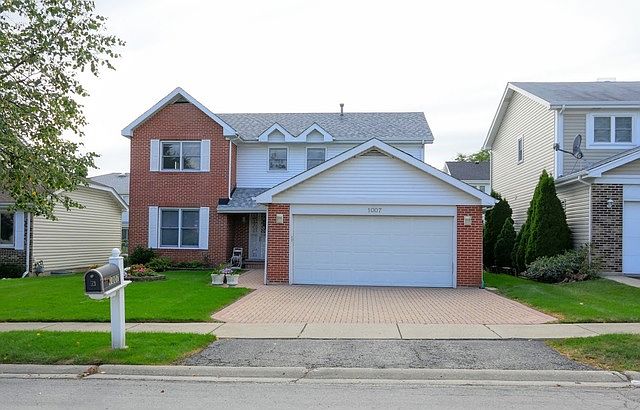 1st image of 1007 E Meadow Lake Dr