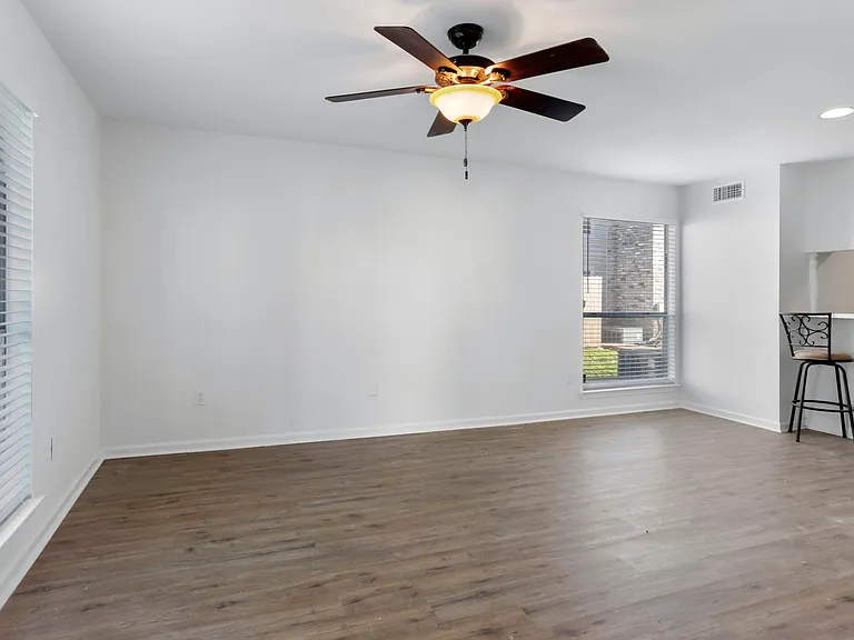 5137 Nicholson Dr #B33 — Photo 3