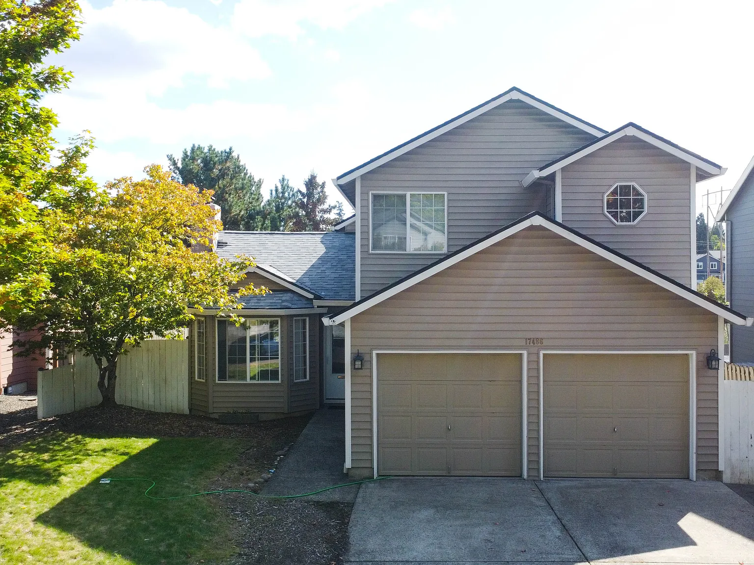 3 bed, 2.5 bath, 1487 sqft, $2,470 — Photo 2