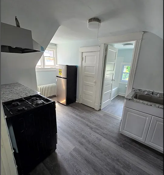 20 S Allen St #5 — Photo 12