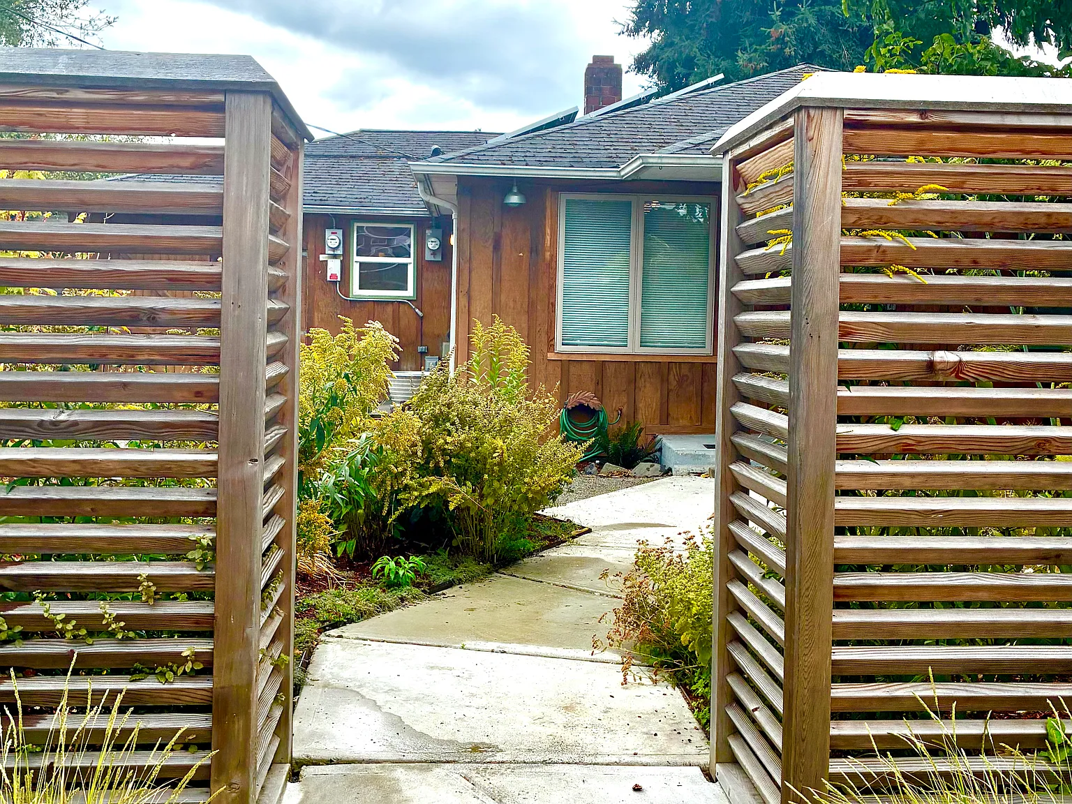 3 bed, 1200 sqft, $4,000 — Photo 2