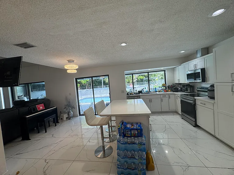 8651 NW 21st Ct — Photo 15