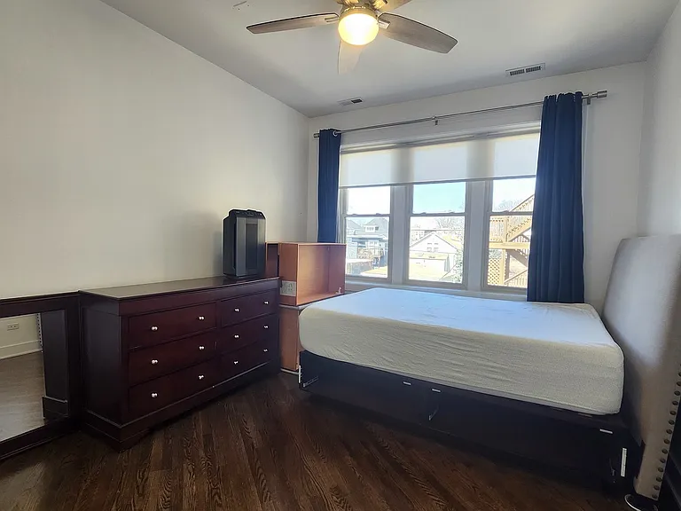 3900 W Cornelia Ave #2W — Photo 15