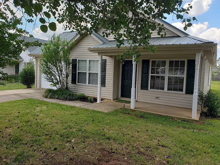 2743 Painted Pony Dr — Photo 1