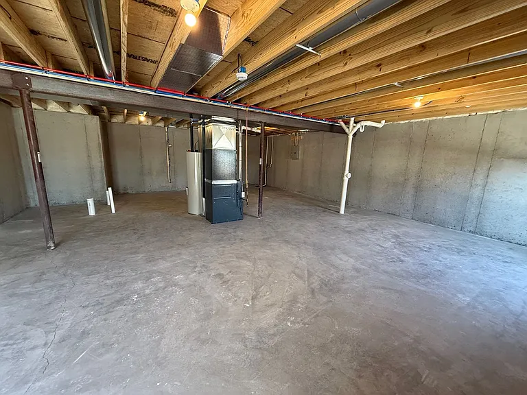9618 Red Maple Trl — Photo 24