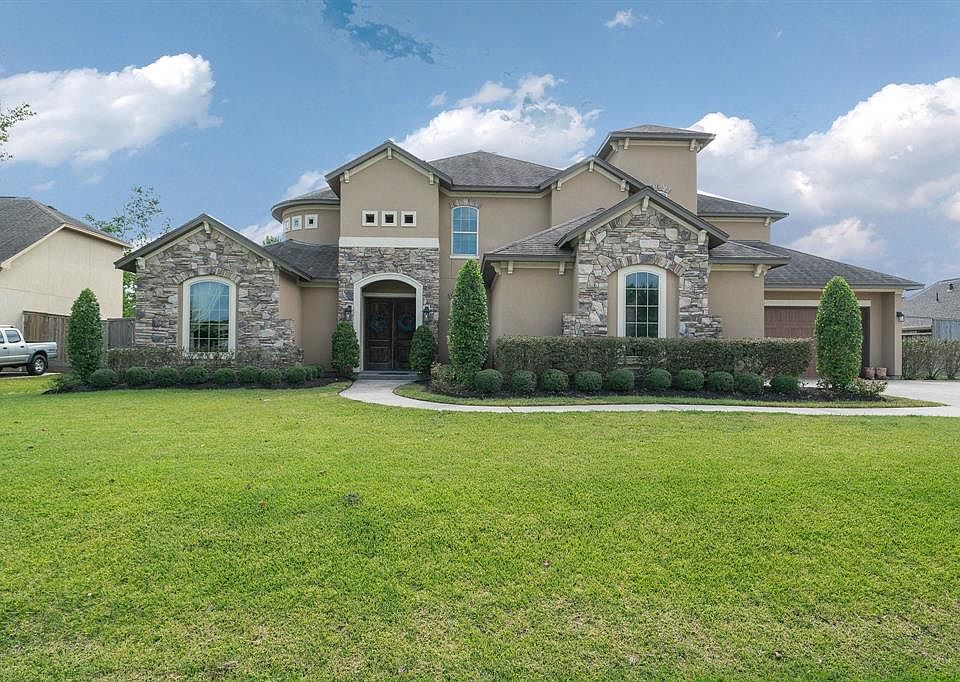 1st image of 904 Mossy Oak Ct