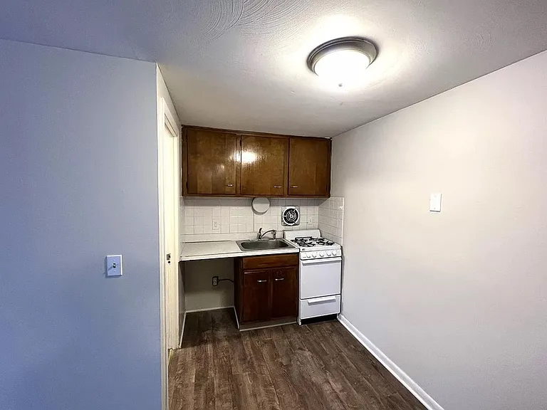353 Main St #206 — Photo 20