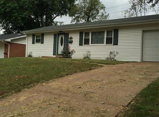 10221 Trio Ln, Saint Louis, MO 63137