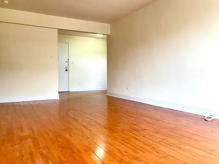 2510 Ocean Pkwy #3K — Photo 3