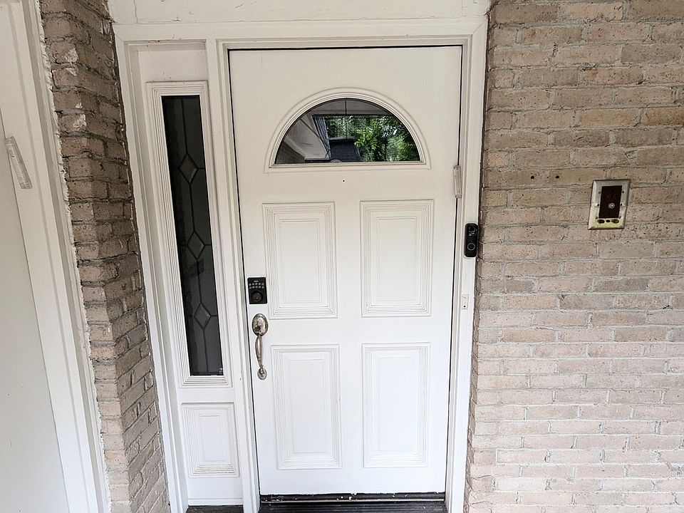 1st image of 5480 NE Chemin De Vie