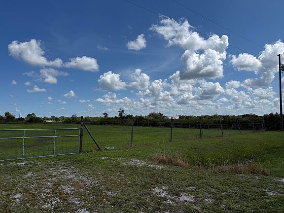 5th image of 19029 NW 258TH Street