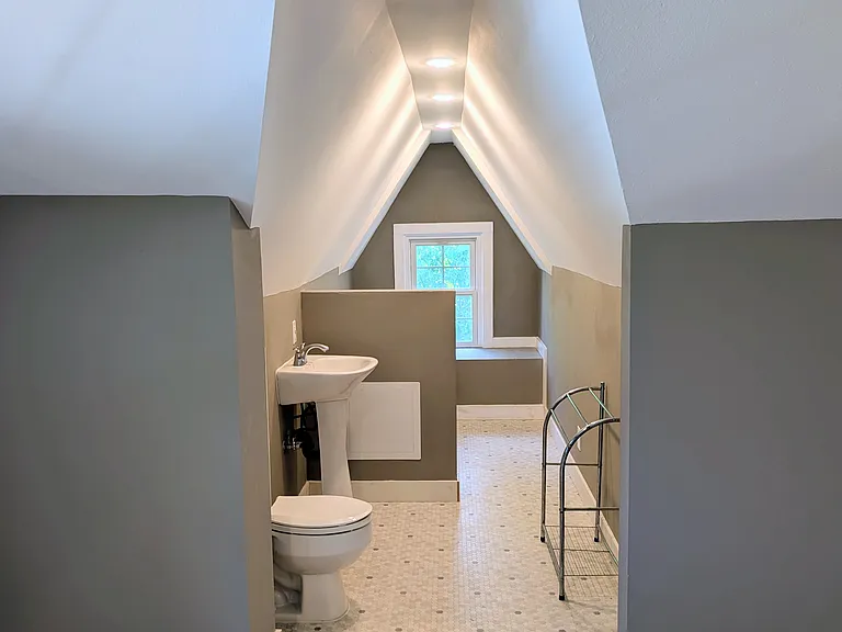 7911 N Woolsey Ave — Photo 36