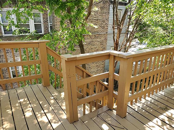 4th image of 920 S Austin Blvd APT 2
