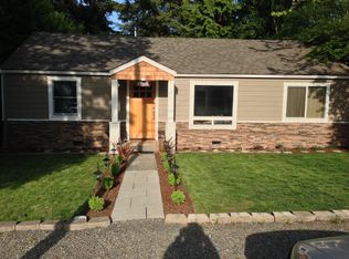 10416 41st Ave SW, Seattle, WA 98146