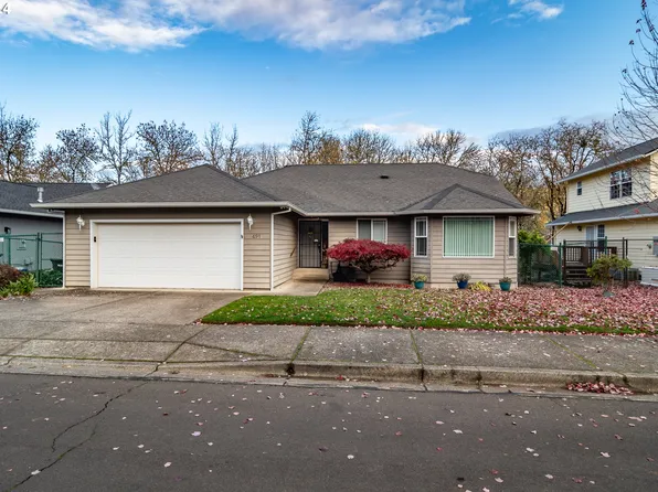 491 SE Clearwater Ct, Roseburg, OR 97470