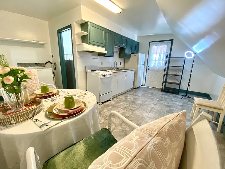 483 N Main St #3 — Photo 9