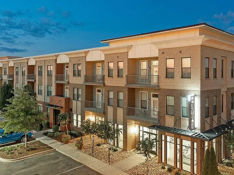 The Luxe at Indian Lake Village — Photo 34
