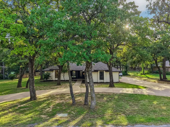 108 Sanchez Creek Ct, Weatherford, TX 76088