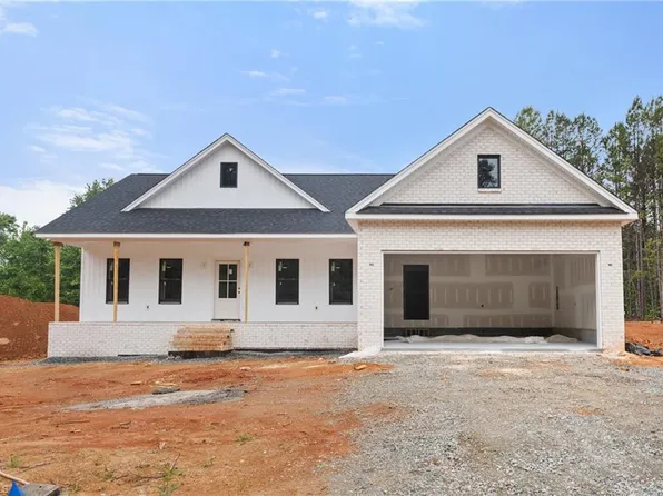 410 Potters Lndg, Denton, NC 27239
