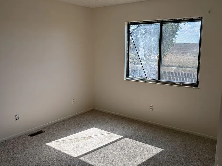 6675 Brook Forest Dr — Photo 5
