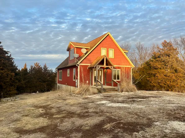 15 Knox Road 450 East, St. Augustine, IL 61471