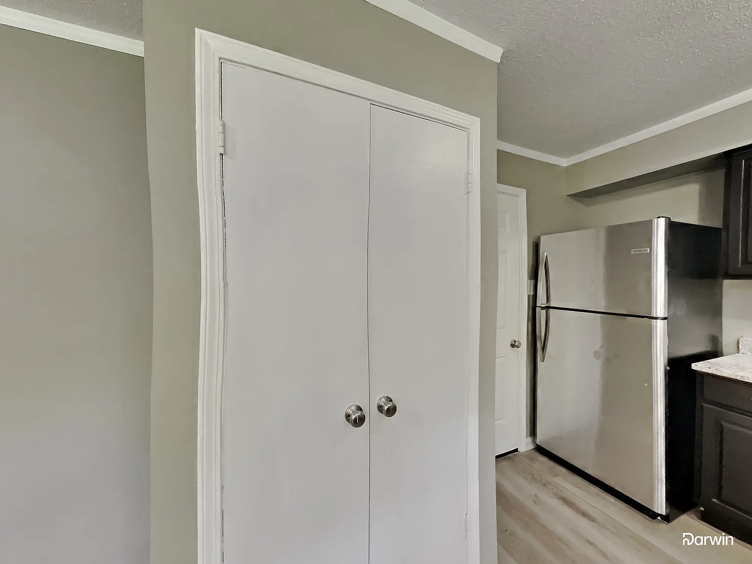 3 bed, 2.0 bath, 1524 sqft, $1,405 — Photo 2