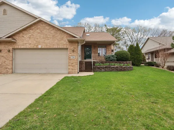 734 8th St, Prairie Du Sac, WI 53578