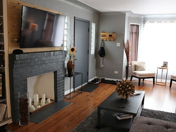 4th image of 1155 N Fairfax St