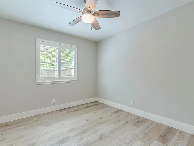 16704 Tomcat Dr — Photo 27