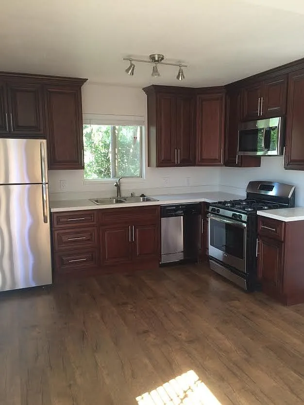 Mirabella Apartments — Photo 4